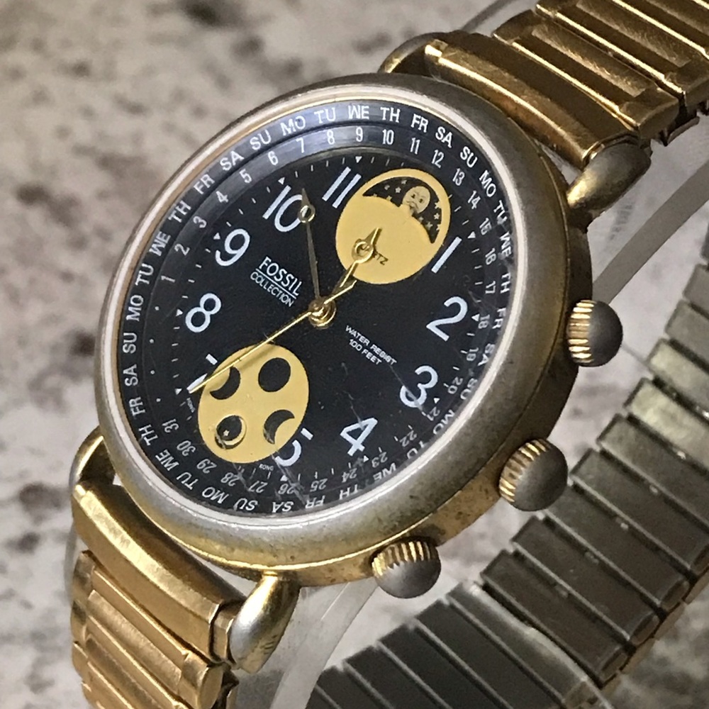 1988 RARE FOSSIL CHRONOGRAPH MOON PHASE WATCH - Picture 4 of 7